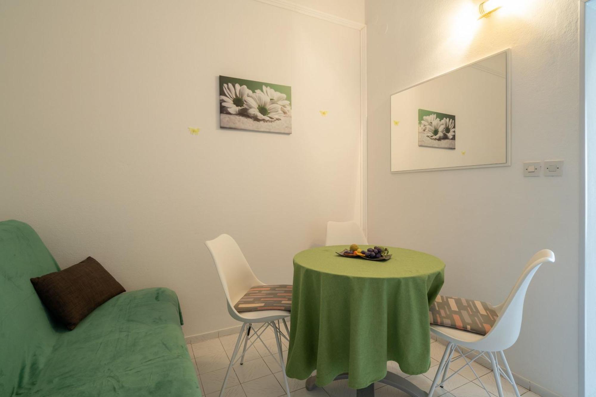 Laidback Apartments Оребич Номер фото